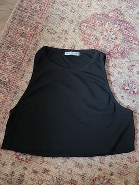 Zara Black Cropped Muscle Tank